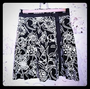 {Zara Basics} black and white pleaded skirt